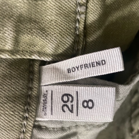 LOFT boyfriend style jeans in green. Size-8 - Picture 5 of 8